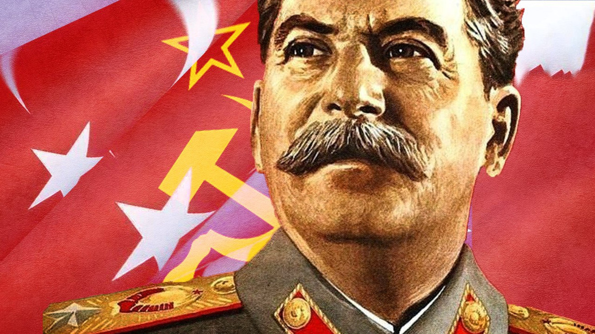 Stalin lãnh đạo chỉ có một mình. Ông không phải là một chính trị gia dân chủ phương Tây điển hình; Stalin giữ quyền kiểm soát tình hình và ngay từ ngày đầu tiên của cuộc Đại chiến, kiên quyết đẩy lùi cuộc xâm lược của Đức Quốc xã, vượt qua những thất bại khủng khiếp. Ý chí thép của Stalin đã đơm hoa kết trái.