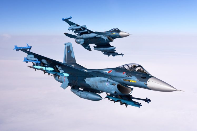 Do vây F-2 của Nhật Bản sẽ có lợi thế trong các cuộc chiến tầm xa nhờ tên lửa AAM-4B. Nhờ các liên kết dữ liệu, các đơn vị F-2 sẽ có thể điều phối các vụ phóng tầm xa này, để đạt được hiệu quả tối đa.