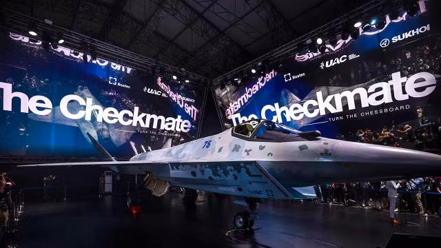 Hiện tại chương trình Su-75 của Nga vẫn đang trong giai đoạn đầu, chưa chế tạo được nguyên mẫu bay thử; thậm chí có một tương lai không chắc chắn và có thể chưa có máy bay để bán, trước khi Belarus cho loại biên số tiêm kích MiG-29 của họ.