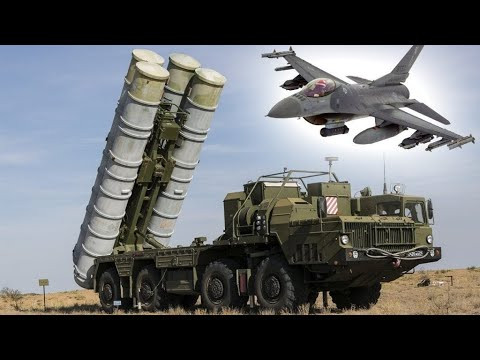 Các so sánh gần đây thường được đưa ra giữa máy bay chiến đấu Rafale và hệ thống phòng thủ tên lửa S-400, xem loại vũ khí nào có thể là một yếu tố thay đổi cuộc chơi đối với Ấn Độ, nhất là trong một cuộc xung đột tiềm năng với Pakistan và Trung Quốc.