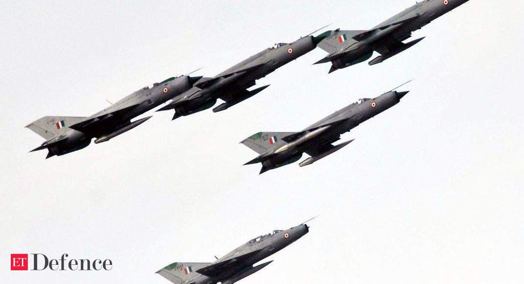 Kể từ năm 1960, MiG-21 là loại máy bay chiến đấu được Không quân Ấn Độ sử dụng nhiều nhất (872 chiếc), nên khi so với những loại chiến đấu cơ khác, nên tỷ lệ tai nạn có vẻ cao. Nhưng nếu tính số vụ tai nạn/số lượng máy bay sử dụng của IAF, thì MiG-21 có tỷ lệ tai nạn thấp nhất.