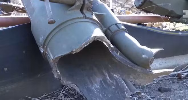 Cụ thể, vào ngày 6/7/2018, trong một buổi huấn luyện quân sự tại vùng Rivne, súng cối "Molot" cũng đã phát nổ khiến 3 quân nhân thiệt mạng. Bộ Quốc phòng Ukraine sau đó cho biết vụ nổ xảy ra do lỗi của kíp chiến đấu, khi đã thả liền 2 viên đạn vào nòng cùng lúc.