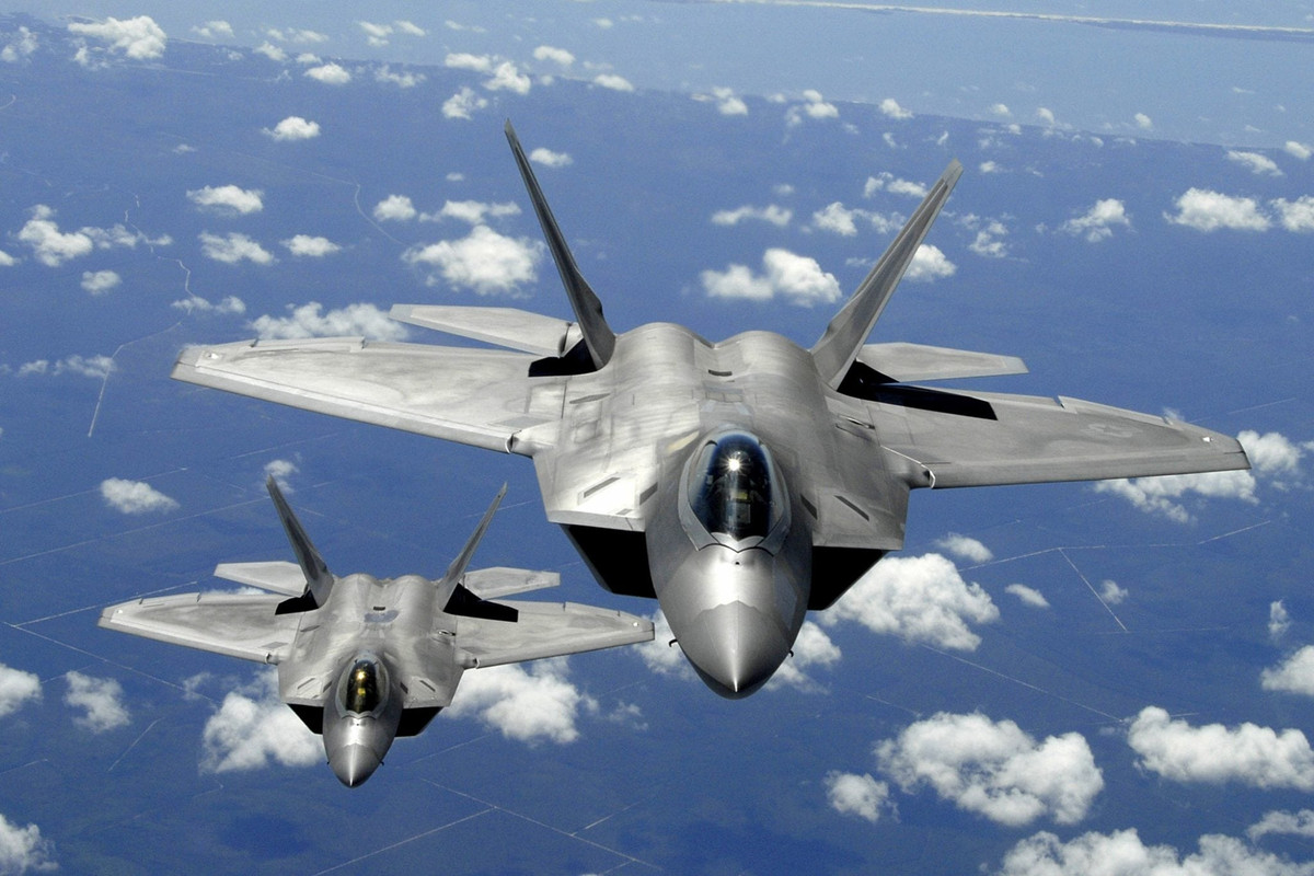 Đến nay, máy bay F-22 đã trải qua nhiều chương trình tân trang và phục hồi. Chiếc F-22 mới hoàn thành gần đây đã trở thành một trong những chiếc máy bay đắt nhất nhất và quan trọng nhất, nó sẽ phát huy hết tiềm năng của một chiếc máy bay phức tạp và đắt tiền.