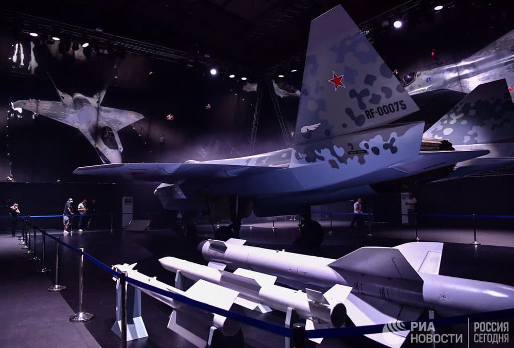 Với tốc độ đến Mach 6, R-37M là một trong số rất ít tên lửa có tốc độ siêu thanh; với tốc độ này, sẽ làm giảm thời gian phản ứng của máy bay đối phương đang bị tên lửa ngắm bắn.