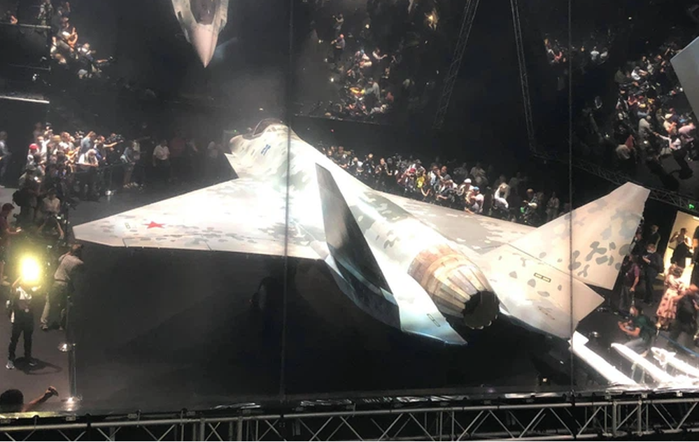 Với một trong những tính năng hấp dẫn nhất của Checkmate là chi phí sử dụng và nhu cầu bảo dưỡng thấp hơn nhiều so với Su-57 và thậm chí có thể là Su-30 hoặc Su-35 thế hệ trước.