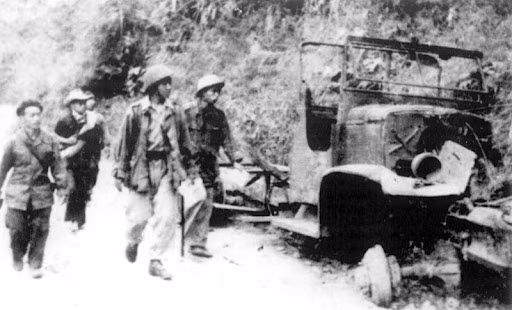 Dưới sự chỉ huy của ông, đơn vị đã tổ chức nhiều trận phục kích và công đồn, gây rất nhiều khó khăn cho lực lượng quân Pháp đồn trú tại đây, phần nào giảm bớt áp lực của quân Pháp ở chiến khu Việt Bắc.