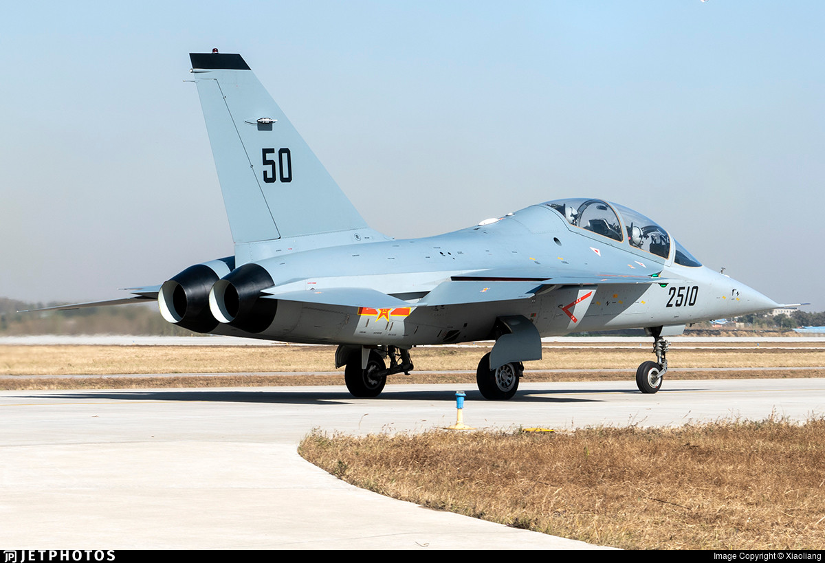 Theo nhiều phương tiện truyền thông dẫn một nguồn tin từ Bộ Quốc phòng Trung Quốc, nước này vừa ký kết một hợp đồng trị giá 800 triệu USD với công ty Madasic của Ukraine nhằm sản xuất và chuyển giao 400 động cơ phản lực AI-322.