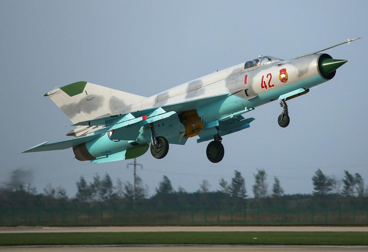 MiG-29, MiG-23 và MiG-21BiS trở thành xương sống của phi đội chiến đấu Không quân Triều Tiên cho đến ngày nay. Hiện nay, những chiếc MiG-29 và có thể là các máy bay chiến đấu khác đã được Triều Tiên cải tiến với việc tích hợp tên lửa không đối không R-27ER mang lại một sức mạnh đáng nể với tầm bắn 130 km.