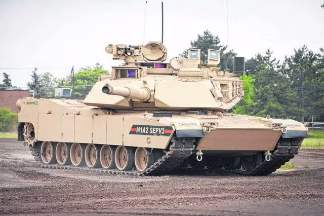 Nếu M1A2SEPv3 thêm lớp giáp bổ sung, cũng như hệ thống bảo vệ chủ động và thiết bị quét mìn, trọng lượng của chiếc xe tăng này sẽ tăng lên đến 92 tấn, quả thực là quá nặng. 