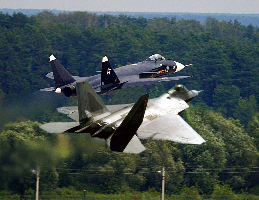 Máy bay Su-47 từng được dự định đưa vào hoạt động trong không quân Nga và có những dấu hiệu cho thấy khối phương Tây, đã coi Su-47 là một máy bay mới có khả năng cạnh tranh với F-22 Raptor, để giành ưu thế trên không trong các cuộc xung đột trong tương lai. 