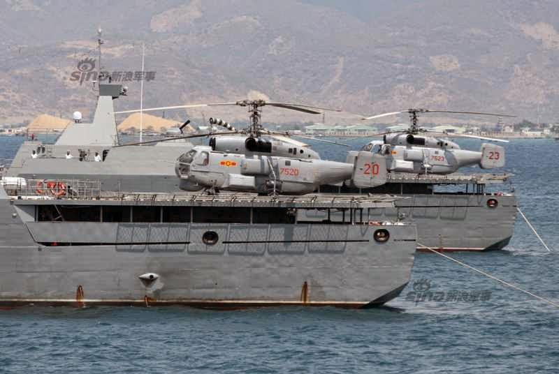 Tàu hộ vệ Gepard của Nga có sàn trực thăng phía sau để chở một máy bay trực thăng hải quân Ka-28 hoặc Ka-31 Helix. Hệ thống điều hòa không khí tạo điều kiện thoải mái cho phi hành đoàn làm việc trong mọi khu vực.