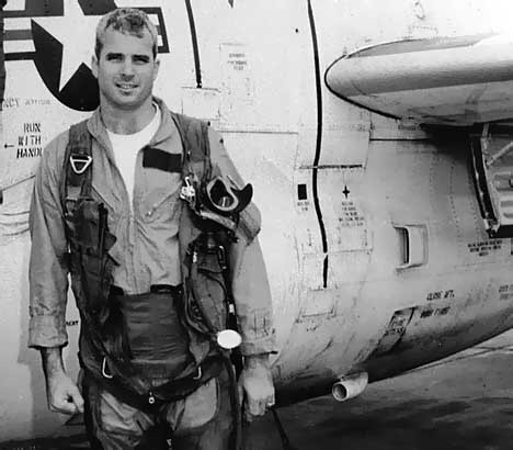 Nhưng sau đó chính trung tá Yury Trushechkin khẳng định rằng: “Không phải tôi nhấn nút phóng tên lửa mà đó là 1 sỹ quan điều khiển Việt Nam. Trước đó, tôi chỉ đưa ra các thông số trong cabin. Chính các phóng viên đã làm sai lệch câu chuyện của tôi”.