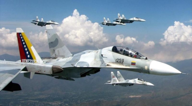 Phiên bản tiếp theo là Su-30MK2, có nguồn gốc rất gần với chiến đấu cơ Su-30MKK nhưng được trang bị các hệ thống điện tử hàng không cải tiến, đáng chú ý nhất là các tính năng ảnh hưởng đến khả năng chỉ huy, điều khiển, thông tin liên lạc, máy tính, tình báo, giám sát, thu nhận mục tiêu và trinh sát.