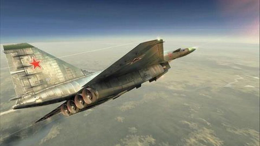 Cuối cùng là máy bay T-4, là bản sao trực tiếp của những chiếc B-29 Mỹ bị Liên Xô thu giữ được. T-4 là câu trả lời của Liên Xô cho B-70 Valkyrie của Mỹ. T-4 là một chiếc máy bay ném bom rất lớn, cực nhanh có khả năng bay ở độ cao lớn, máy bay đã được thử nghiệm và về nhiều mặt đã vượt quá giới hạn của ngành công nghiệp quốc phòng Liên Xô.