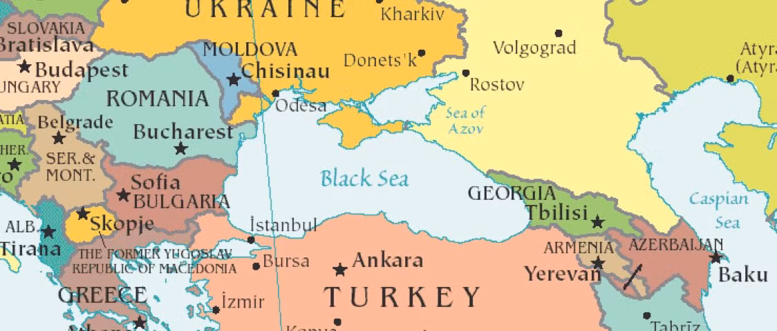 Vấn đề là Biển Đen không phải là của riêng nội bộ nước Nga, Moscow phải chia sẻ nó với các nước khác, trong đó Thổ Nhĩ Kỳ, Romania và Bulgaria đã là thành viên của khối NATO; Gruzia và Ukraine đang mơ ước tham gia liên minh quân sự này để chống Nga.