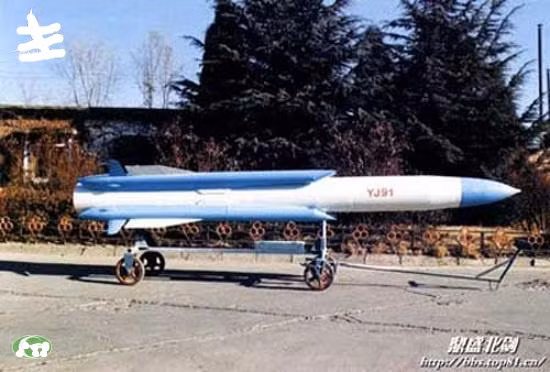 Loại tên lửa chống bức xạ CM-103, có tầm bắn 60 km và đủ chính xác để tấn công các mục tiêu hải quân và mặt đất bằng đầu đạn nặng 80kg. Trung Quốc cũng có một bản sao của tên lửa Kh-31P của Nga, được gọi là YJ-91, có tầm bắn xa hơn một chút và cũng có khả năng chống tàu nổi.