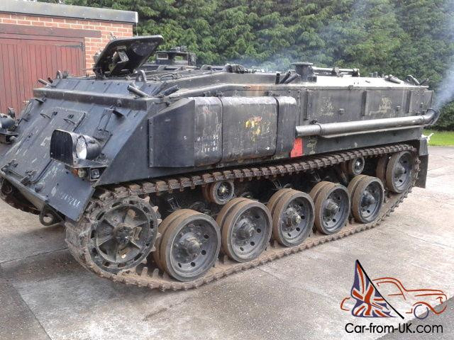 Xe tăng của Anh quá cũ và quá ít, những phương tiện chiến đấu bộ binh lạc hậu. Những chiếc xe bọc thép chở quân này, tuổi còn nhiều hơn tất cả những người lính đang sử dụng chúng, và hiện chưa có kế hoạch thay thế rõ ràng.