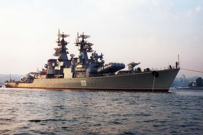 Với số tên lửa như vậy, Kenda có thể tung ra hai đợt tấn công bão hòa bằng tên lửa P-5, điều tuyệt đối không có trong hải quân thế giới lúc bấy giờ. Và tầm bắn 750 km cùng đầu đạn hạt nhân của tên lửa P-5, Kenda có khả năng "tàn phá" cả biên đội tàu sân bay Mỹ.