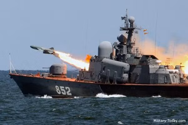 Vì lý do này, Hải quân Liên Xô đã nhanh chóng phát triển tên lửa chống hạm P-15 Termit (NATO định danh là SS-N-2 Styx) dựa trên SS-N-1. Hơn nữa, Liên Xô cũng đã bắt đầu loại bỏ các ống phóng ngư lôi khỏi các tàu phóng lôi ban đầu và nâng cấp chúng thành các tàu tên lửa.