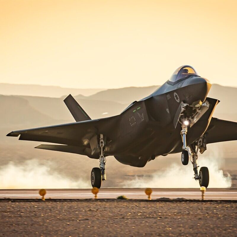 Trong trường hợp F-35 của Israel (thậm chí là của Mỹ), được sử dụng trong cuộc xung đột giữa Syria và Israel bị vũ khí do Nga sản xuất bắn hạ thành công, thì quân đội Mỹ cũng tự hạ thấp hình ảnh của F-35; chắc chắn Mỹ không muốn gặp tình huống như vậy.