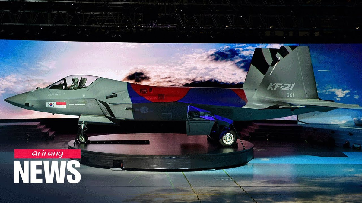 Máy bay chiến đấu KF-21 sẽ có tốc độ, trần bay lớn hơn cả F-16 và F-35, đồng thời có khả năng sử dụng hàng loạt vũ khí hiện đại. Đáng chú ý nhất trong số này là tên lửa hành trình phá hầm ngầm của Đức Taurus, được trang bị trên chiến đấu cơ hạng nặng F-15K của Hàn Quốc.