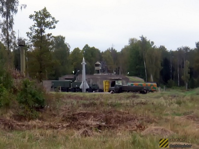 Thứ hai, hệ thống tên lửa phòng không Berkut không cơ động, nhược điểm này đã biến nó thành mục tiêu tuyệt vời, cho các máy bay của đối phương trong trường hợp xảy ra xung đột vũ trang.