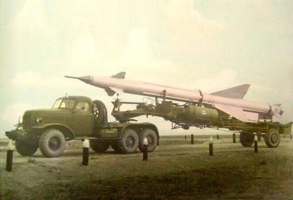 Người phụ trách bộ phận này là Nguyên soái Lavrenty Beria. Việc phát triển hệ thống tên lửa phòng không mới, có tên gọi là Berkut đã được bắt đầu. Điều thú vị là người thiết kế chính của Berkut, chính là con trai của Nguyên soái Lavrenty Beria.