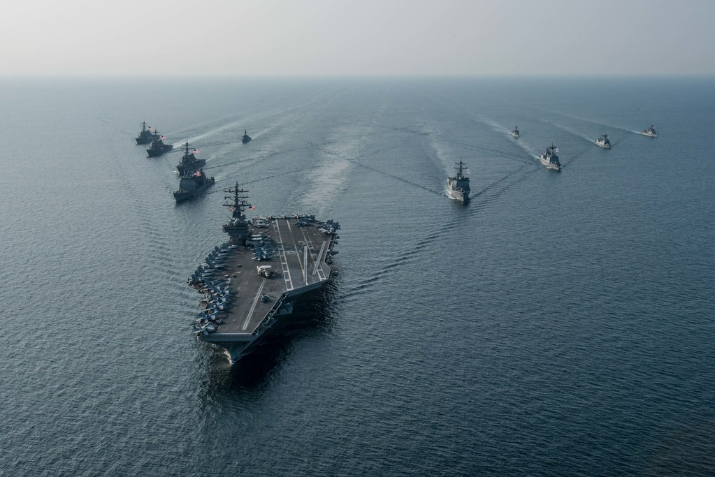 “Hàng không mẫu hạm Ronald Reagan và tất cả các thành phần của nhóm tấn công đã hoạt động với khả năng không ngừng và cam kết trong suốt quá trình triển khai, thể hiện sức mạnh và khả năng phục hồi của nước Mỹ”, Đại úy Fred Goldhammer, sĩ quan chỉ huy của tàu Ronald Reagan cho biết thêm.