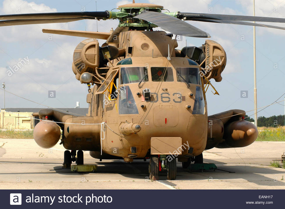 Trực thăng CH-53K King Stallion do công ty chế tạo trực thăng Sikorsky (hiện là một công ty con của Lockheed Martin) sản xuất; số trực thăng này sẽ thay thế loại CH-53 hiện có của Israel, còn được gọi là Yasur.