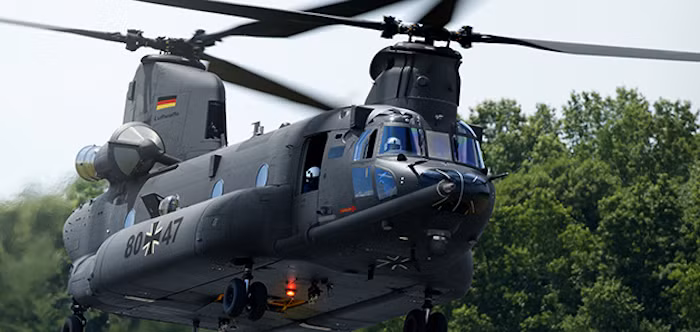 CH-47F có tải trọng 10 tấn và khả năng hoạt động ở độ cao lớn, đáp ứng các yêu cầu về khả vận tải hạng nặng của Không quân Ấn Độ. Ngoài ra CH-47F có thể thay đổi nhanh chóng từ vận chuyển hàng hóa trong các nhiệm vụ, sang vận chuyển người, phương tiện và các vật chất khác.