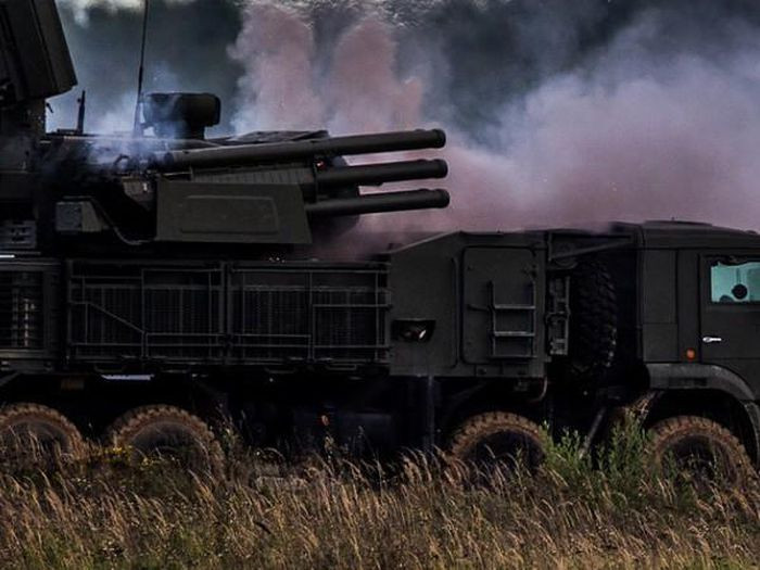 Tuy nhiên, lần diễn tập này, hệ thống phòng không Pantsir-M1 đã phải bắn hạ chúng bằng đạn pháo và chỉ huy các lực lượng phòng không của cuộc tập trận tuyên bố rằng, các hệ thống phòng không tầm ngắn khác (cả Tor-M2) cũng phải có khả năng loại bỏ các mục tiêu như vậy”.