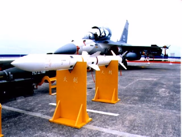 Đảo Đài Loan hy vọng rằng, tên lửa Thiên Cung II có thể làm điều gì đó, ít nhất là hạn chế được những lợi thế áp đảo của Bắc Kinh trên không; không chỉ là chất lượng mà còn về số lượng.