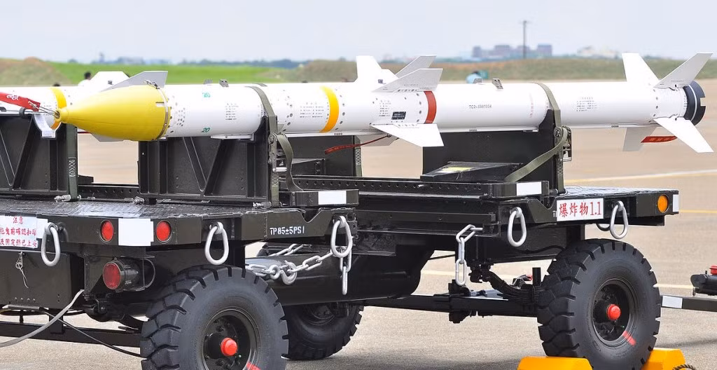 Tên lửa Thiên Cung của đảo Đài Loan: Tốt nhưng chưa đủ! Ten lua Thien Cung cua dao Dai Loan: Tot nhung chua du!