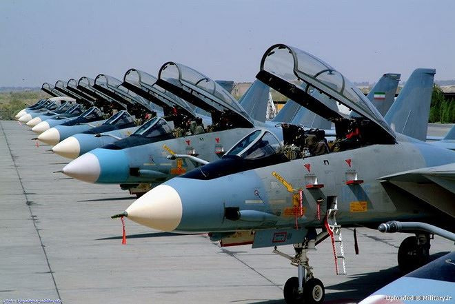 Iran cũng đang có kế hoạch mua các máy bay chiến đấu F-16 và F/A-18, đề nghị hỗ trợ nhiều chi phí nghiên cứu và phát triển cho loại máy bay này, điều này sẽ biến Lực lượng Không quân của họ trở thành lực lượng duy nhất trên thế giới (trừ Mỹ), triển khai ba loại máy bay chiến đấu thế hệ thứ tư của Mỹ.