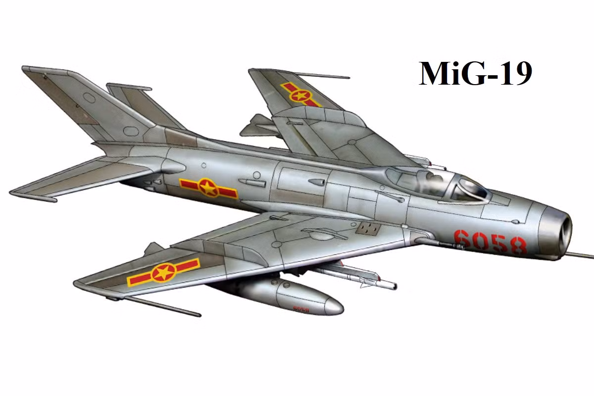 Khi đó một chiếc chiến đấu cơ của Liên Xô là MiG-19, đã có thể đạt tốc độ Mach 1,36; vì vậy F-102 bắt đầu biên chế vào năm 1956, nhưng đã dần được thay thế bằng chiếc F-106 từ sau những năm 1960; sau đó chuyển cho Lực lượng Vệ binh Quốc gia vào đầu những năm 1970, và loại biên hoàn toàn vào năm 1976.