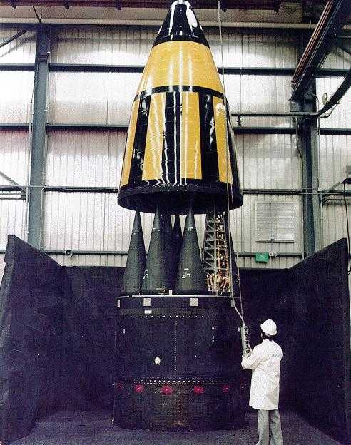 Bộ Tư lệnh Không quân tấn công toàn cầu (AFGSC), chỉ huy tất cả các tên lửa ICBM và các loại máy bay ném bom hạng nặng của Mỹ (trước đây do Bộ Tư lệnh Không gian và Không quân đảm nhiệm).