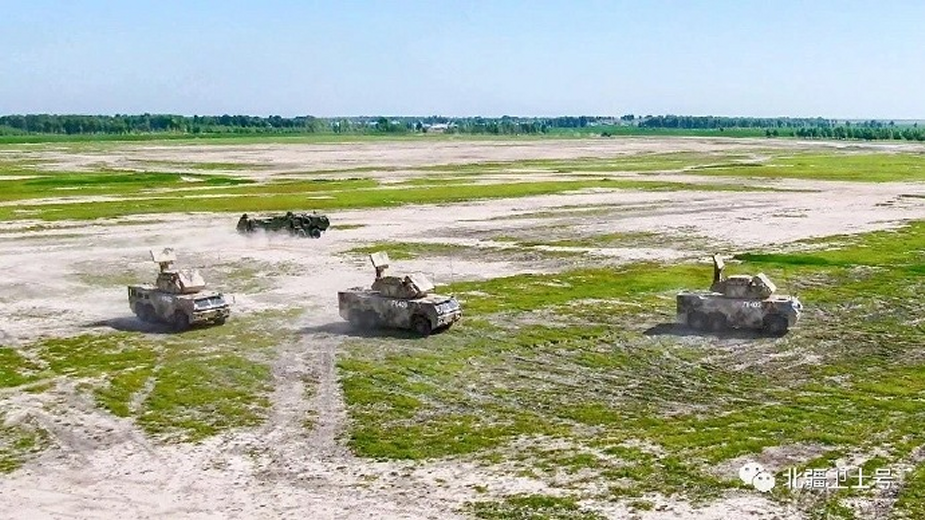 Hệ thống phòng không SHORAD của Trung Quốc, được trang bị hệ thống điều khiển hỏa lực và radar tiên tiến, mang lại sự bảo đảm phòng không cần thiết cho các đơn vị lục quân của họ.