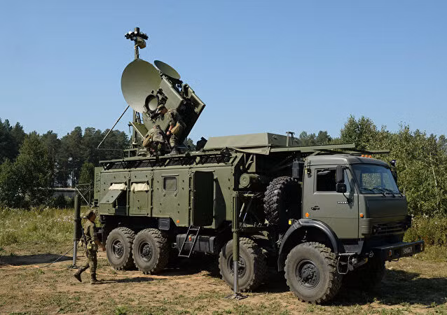 Sự xuất hiện của các lực lượng vũ trang Nga ở Syria, đã thay đổi toàn bộ cán cân quyền lực. Các thiết bị tác chiến điện tử như Krasukha-4 đã tạo ra một "bong bóng" không thể xuyên thủng; có thể làm tê liệt đối với các radar, thiết bị liên lạc với vệ tinh do thám, liên lạc di động và Wi-Fi của NATO.