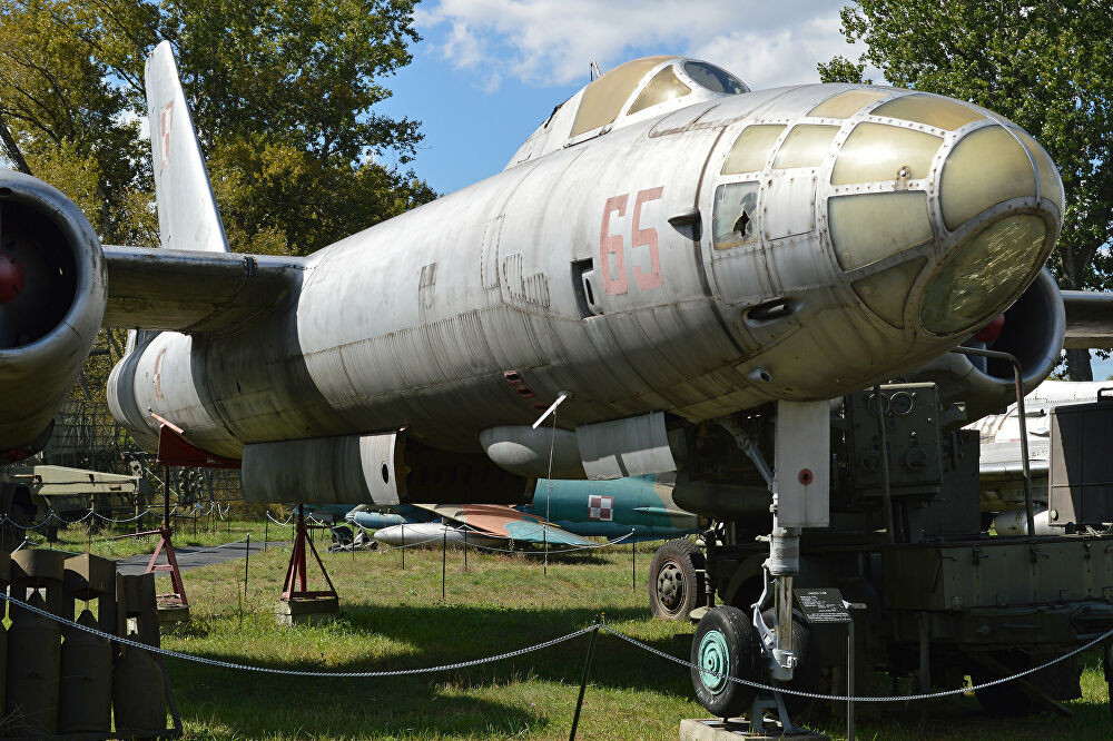 Cho đến nay, kể cả ở Bảo tàng Phòng không - Không quân, không ai còn được thấy hình ảnh chiếc IL-28, nhưng với thời gian không dài tồn tại, không quân ném bom T-16 cũng đã góp phần vào chiến công chung của Không quân nhân dân Việt Nam. Nguồn ảnh: TL.