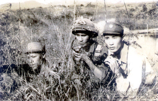 Để đánh địch đạt hiệu quả cao nhất, đơn vị đã thành lập tổ công tác đặc biệt, cùng với quân tình nguyện Việt Nam và bộ đội Pha Thét Lào, trinh sát giúp cho phi công, tổ bay nghiên cứu kỹ trên bản đồ và lập sa bàn để nắm chắc về đặc điểm khu vực, địa hình, khí tượng, thủy văn, tình hình địch.