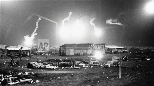 Trận oanh kích của hai tổ bay đạt hiệu suất chiến đấu cao, đã phá hủy một phần đường băng, bắn cháy một kho xăng, một kho đạn của địch bị nổ và trên 80 nóc nhà quân địch cũng bị phá hủy.