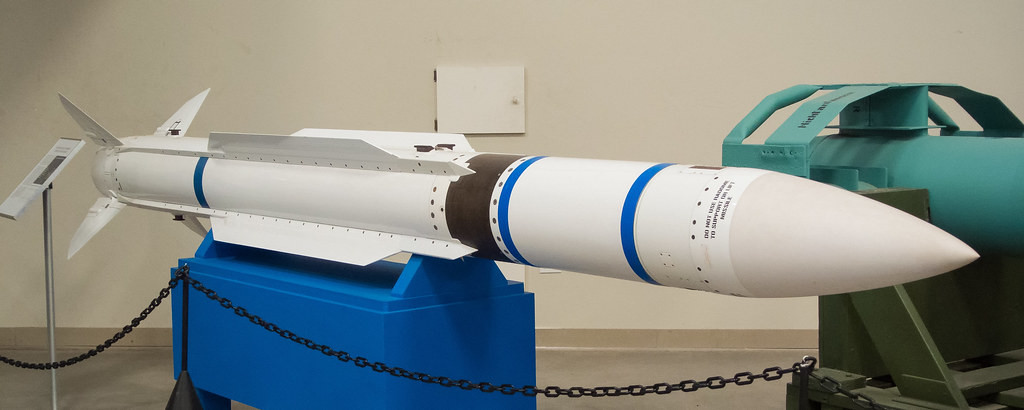 Standard-6 là mẫu cải tiến của tên lửa Standard, đây nguyên bản là tên lửa phòng không trên hạm của Hải quân Mỹ. Tầm bắn của tên lửa Standard-6 vẫn còn là một bí mật, nhưng nó có thể vượt quá 300 km. Ngược lại, phiên bản phòng không Standard-2 chỉ có tầm bắn 150 km.