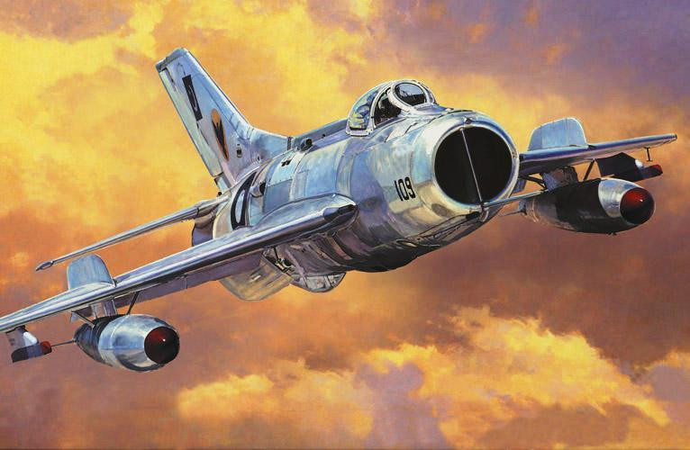 MiG-19 có bốn mấu cứng dưới cánh chính để mang bom, rocket hoặc thùng nhiên liệu; tuy nhiên hai trong số bốn mấu cứng này, chỉ dành cho thùng nhiên liệu phụ, vì vậy đã làm hạn chế số vũ khí mang theo của MiG-19.