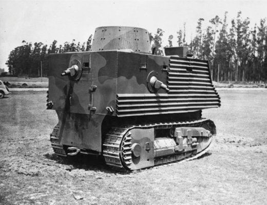 Ngoài mặt trận phía Đông, các xe tăng được chế tạo ngẫu hứng còn xuất hiện tại New Zealand, nhằm chống lại nguy cơ Nhật Bản xâm lược. Mẫu xe này có tên Bob Semple, đặt theo tên quan chức New Zealand đề xuất ý tưởng.