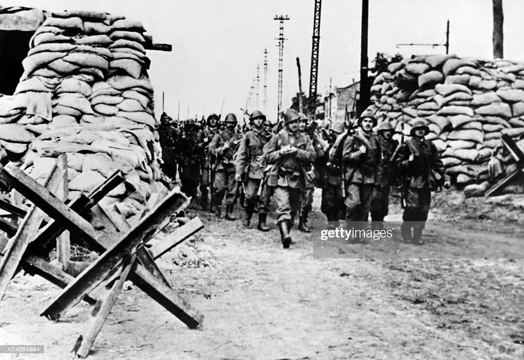 Mặc dù vậy, những chiếc xe tăng độc đáo của Liên Xô, cuối cùng không thể cứu Odessa khỏi kết cục bị thất thủ. Vào ngày 15-16/10/1941, đoàn xe NI-1 chịu trách nhiệm chặn hậu cho những đơn vị Hồng quân cuối cùng rút khỏi thành phố.