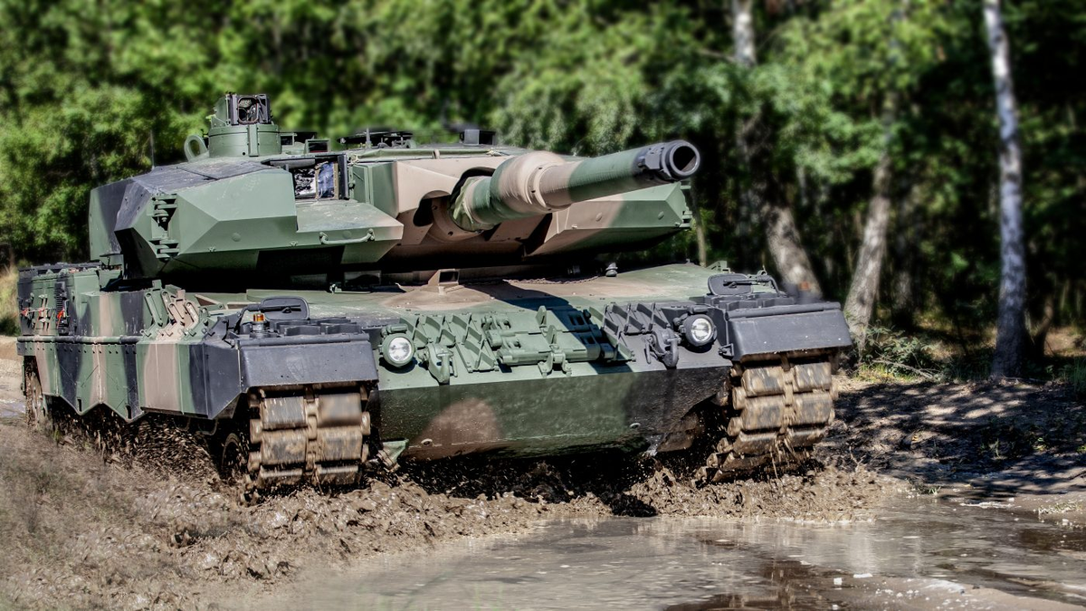 Việc nâng cấp dự kiến sẽ giúp kéo dài thời gian hoạt động của những chiếc Leopard 2A4 trong 30 năm nữa. Gói này rất toàn diện, bao gồm thay tháp pháo mới, tương tự như phiên bản Leopard 2A5.