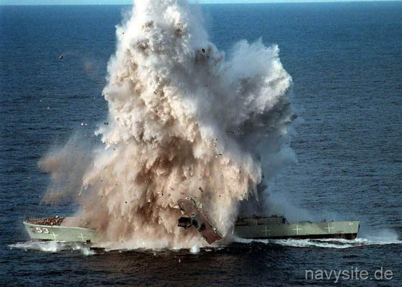 Các quan chức Lầu Năm Góc cho biết, nhiều chi tiết của ngư lôi Mk 48 mới, gồm động cơ đẩy mới hơn và trang bị nhiều loại đầu đạn và đây là bí mật và không được công bố rộng rãi.