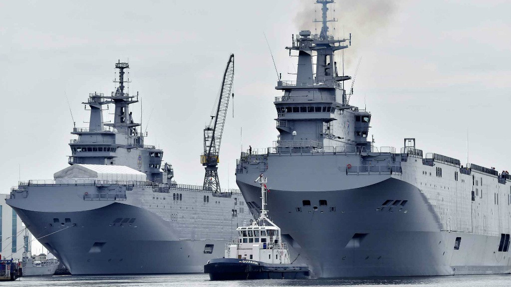 Tuy nhiên quyết định của Bộ Quốc phòng Nga có vẻ không hợp lý, khi lúc đầu, việc chế tạo trực thăng Katran chủ yếu để trang bị cho hai tàu đổ bộ trực thăng Mistral từ Pháp. Nhưng do các lệnh trừng phạt, các con tàu đổ bộ trên không được bán cho Nga mà cho Ai Cập và Ai Cập đã tiếp tục đặt mua của Nga số trực thăng Katran.