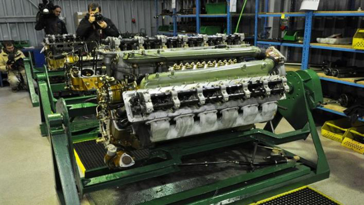 Về vũ khí, PT-91 vẫn trang bị pháo 2A46, nhưng được trang bị hệ thống điều khiển hỏa lực kỹ thuật số DRAWA-1T hoàn toàn mới của Ba Lan. Toàn bộ kíp xe được trang bị kính nhìn đêm và kính ngắm ảnh nhiệt của Israel, hoặc kính ngắm ảnh nhiệt thế hệ thứ ba, do Ba Lan phát triển.