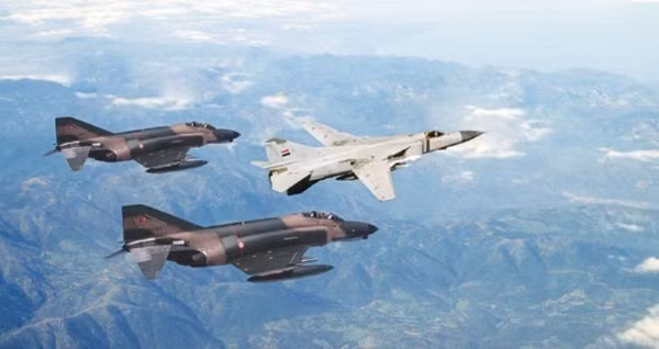 Minh chứng cho quan điểm này, Không quân Syria được cho là đã bắn rơi 5 chiếc F-16 của không quân Israel, trong các cuộc đụng độ với Không quân Israel, chỉ riêng vào tháng 6/1982; mặc dù Syria chỉ được trang bị những chiếc MiG-23, kém tính năng hơn hẳn phiên bản gốc. Tuy nhiên MiG-23 của Syria, cũng thua đau trước F-15 của Israel.
